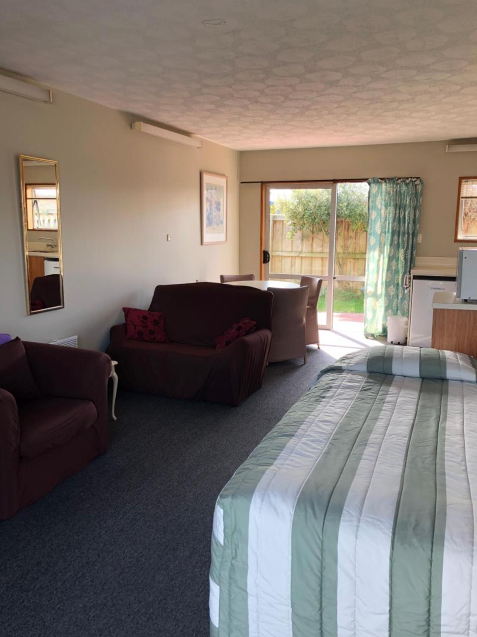 Lilybrook Motel Рангиора Экстерьер фото
