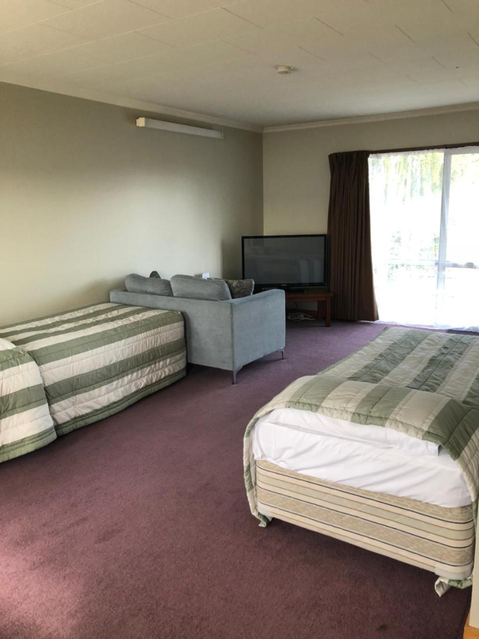Lilybrook Motel Рангиора Экстерьер фото